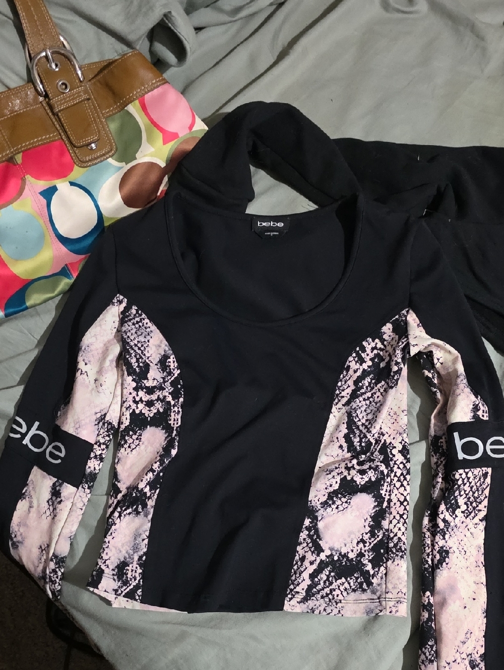 bebe Black and Light Pink Snake-Print Long Sleeve Top & Crop Top - Picture 10 of 11